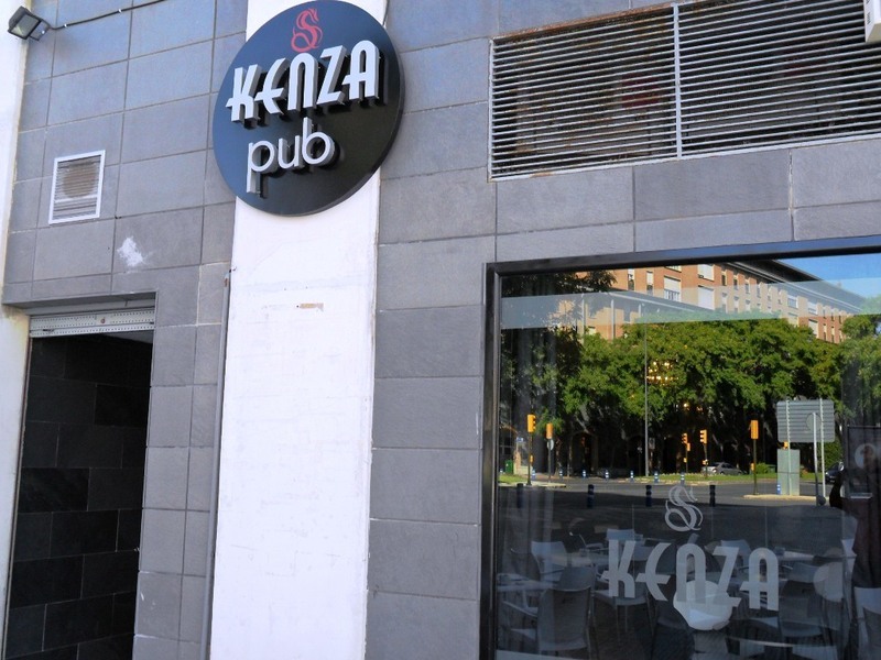 KENZA Pub